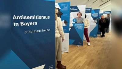 Die Ausstellung „Judenhass heute” beginnt am 10. März im vhs-Gebäude in Taufkirchen.  (Foto: RIAS)