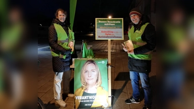 Infostand der Grünen am Tag der Opfer des Nationalsozialismus. (Foto: Anja Kiemle)