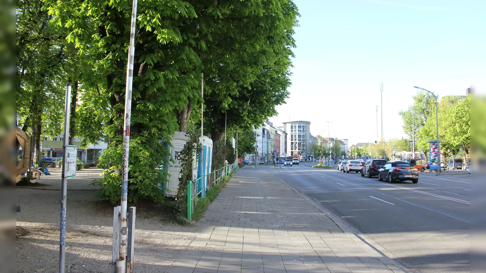 In beiden Fahrtrichtungen der Martin-Luther-Straße wird das Baureferat zunächst einen gelben Radfahrstreifen mit 2,5 Metern Breite dort abmarkieren, wo es bisher nur schmale oder gar keine Radwege gibt.  (Archivbild: bas)