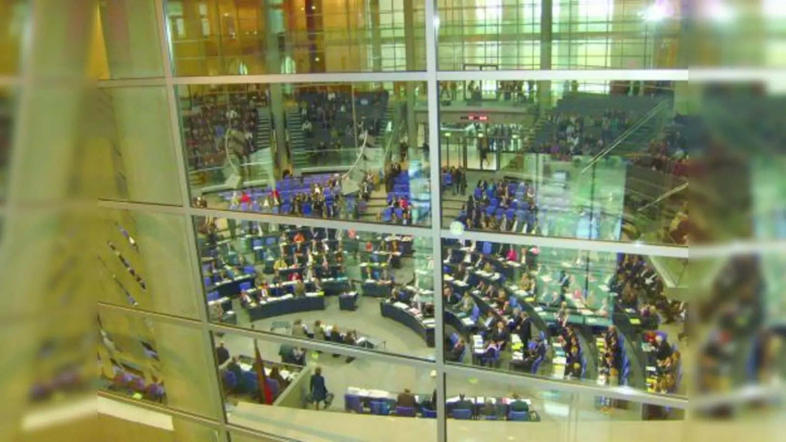 Hinter den Kulissen des Plenarsaals im Deutschen Bundestag. (Foto: cm)