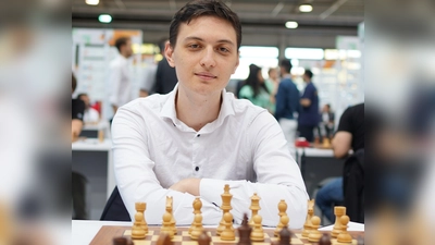 Auch der amtierende Deutsche Meister und Nationalspieler Dmitrij Kollars aus Bremen wird bei der Deutschen Meisterschaft 2025 in München wahrscheinlich versuchen, seinen Titel zu verteidigen. (Foto: Katharina Reinecke/Deutscher Schachbund)