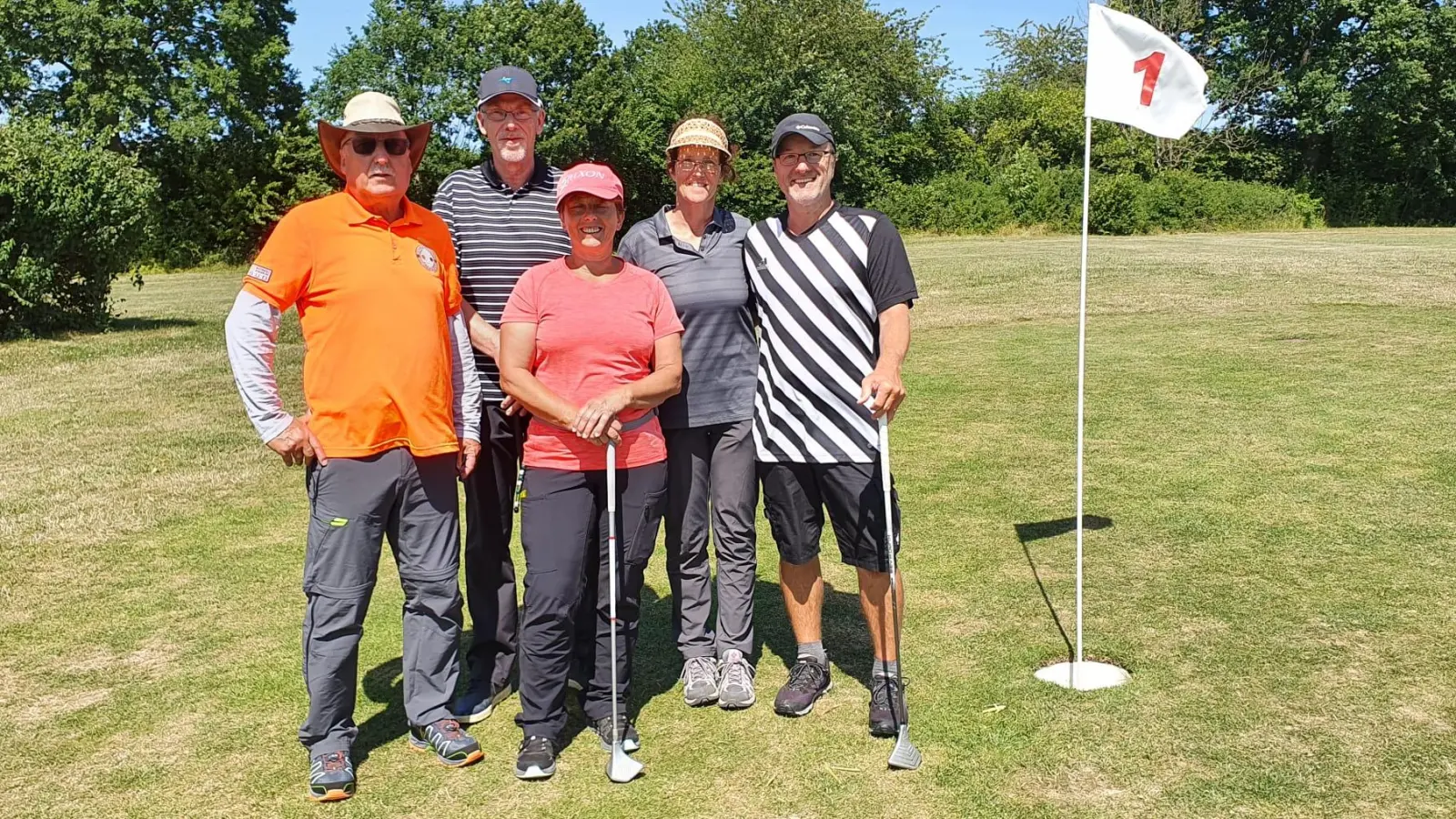 Die Spielerinnen und Spieler des SGC Alling e. V. Hubert Nespithal, Stefan Buchbauer, Monika Schmucker, Jeanette Buchbauer und Carsten Heß (von links) haben erfolgreich an den 18. Deutschen Meisterschaften in Bergrade teilgenommen<br> (Foto:  SGC Alling e. V.)