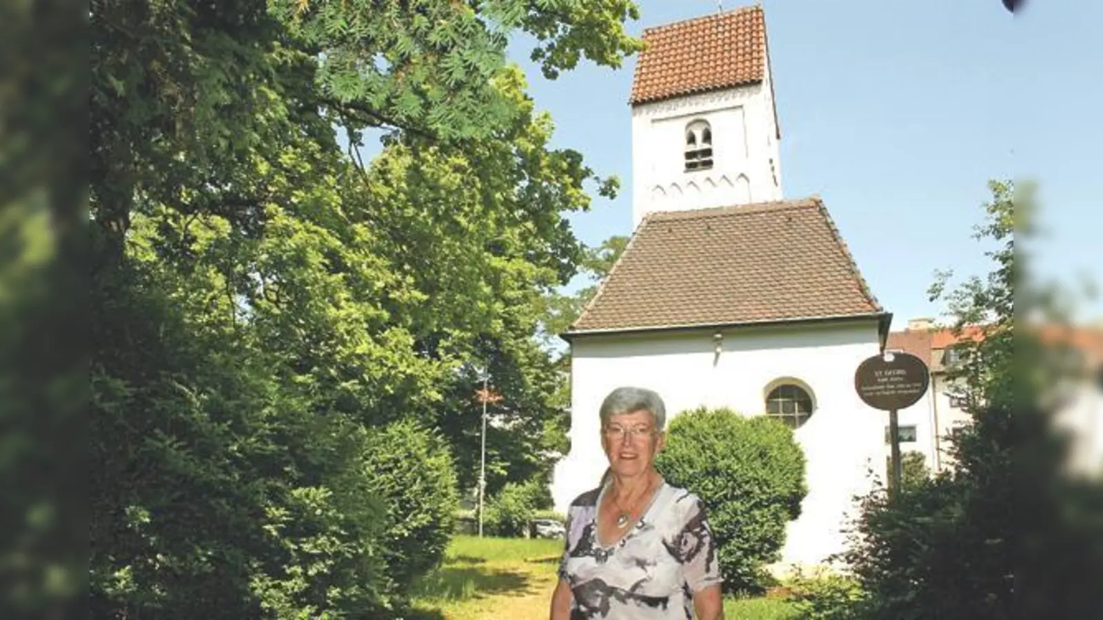 Anna Schneid vom »Förderverein Alte St. Georgskirche« hofft auf weitere Sponsoren, die die Instandsetzung unterstützen.	 (Foto: JS)