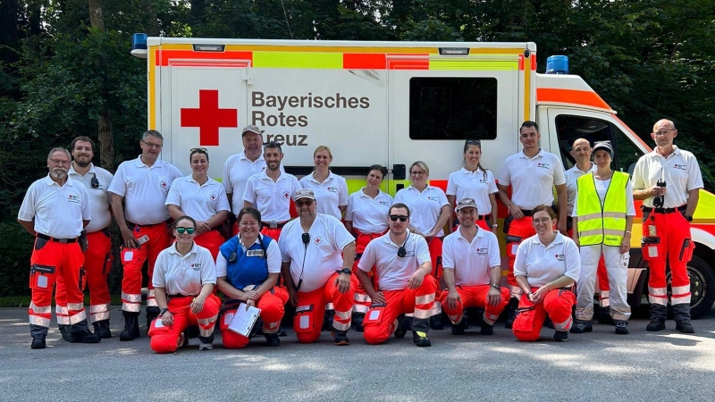 Diese Helferinnen und Helfer der BRK-Bereitschaft waren an der Übung im Caritas Altenheim Peißenberg beteiligt. (Foto: BRK)