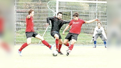 Noch drei Spieltage: In den Münchner Kreisligen bleibt es spannend.	 (Foto: Rabuser)