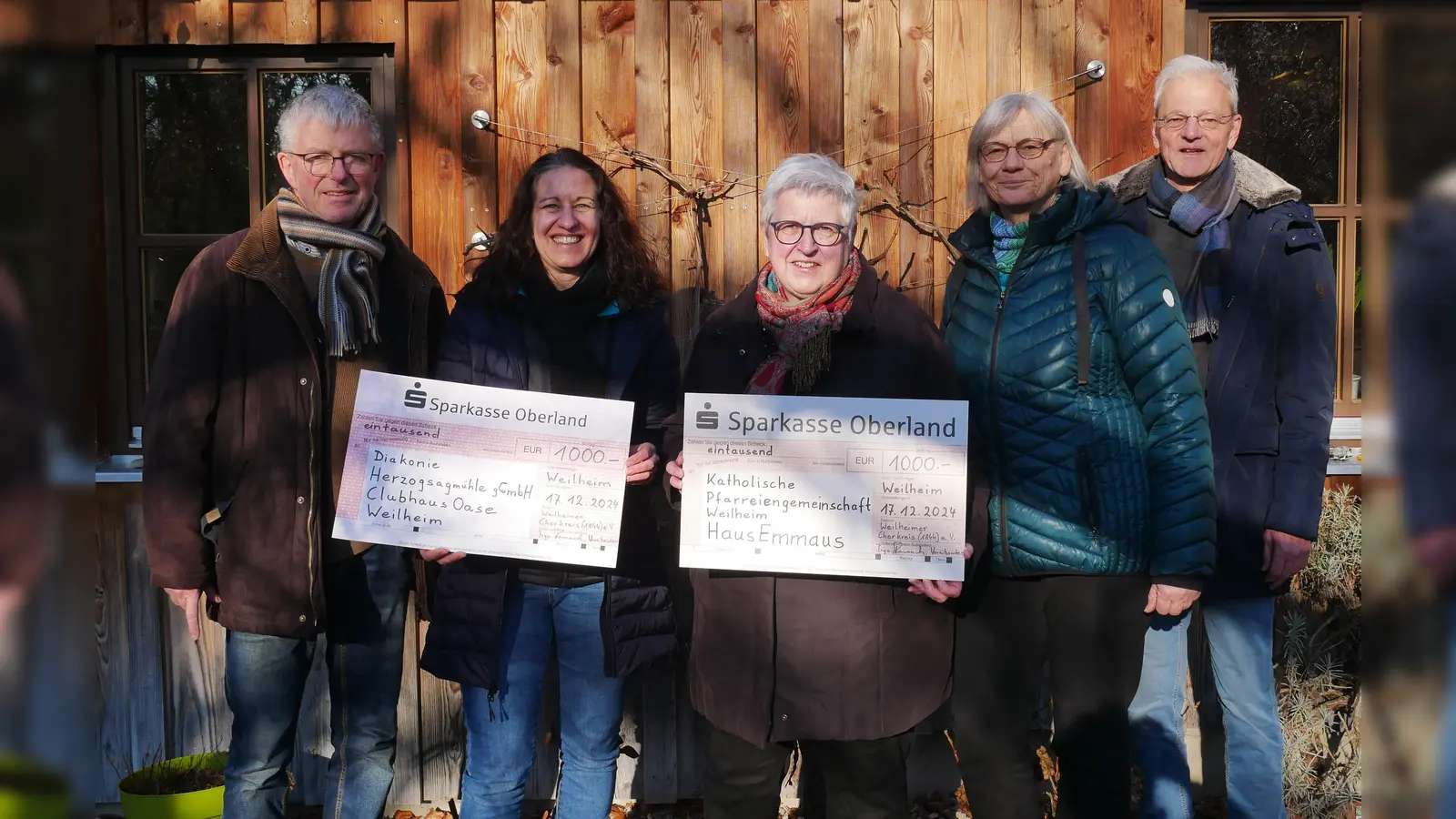 Freuten sich über die Spende (von links): Ingo Remesch, 1.Vorsitzender Weilheimer Chorkreis; Nastasia Yapeli, Clubhaus Oase, Sr. Christine Zeis, Haus Emmaus; Sigrid Jelinek, 2. Vorsitzende Weilheimer Chorkreis sowie Michael Schauer, weiteres Vorstandsmitglied des Chorkreises.<br>(Bild: Weilheimer Chorkreis)  (Foto: Weilheimer Chorkreis)