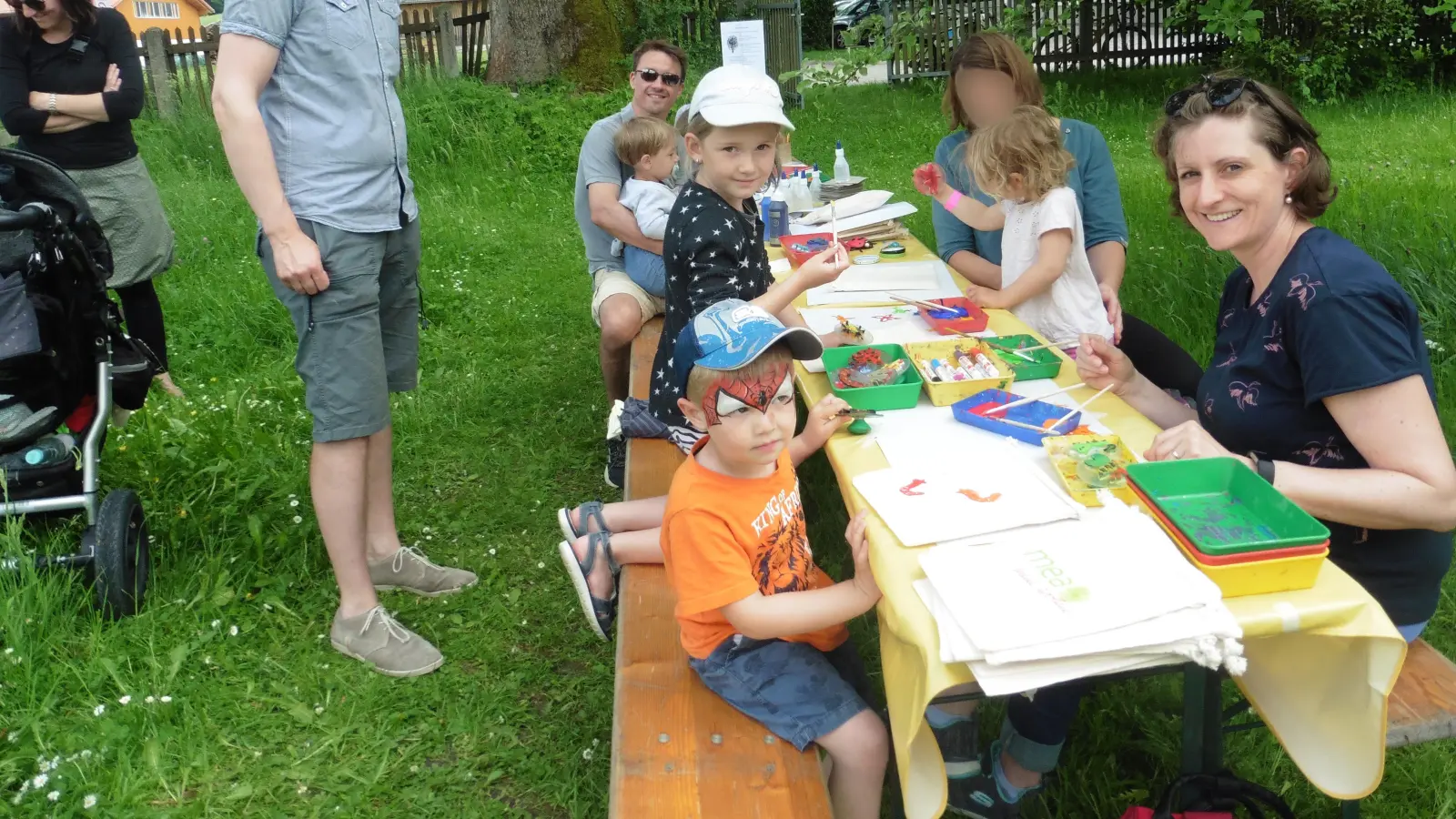 Im Rahmen des Klimafrühlings Oberland lernten die Kinder des Kindergartens St. Johann vieles über Insekten.  (Foto: KiTa St. Johann)