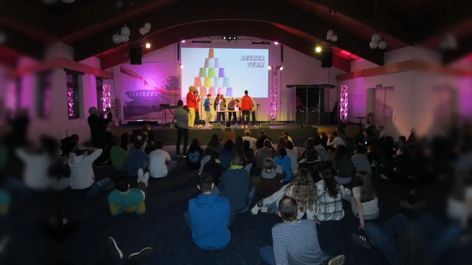 Das Begegnungswochenende am Starnberger See bot reichlich Zeit, um sich über den christlichen Glauben auszutauschen und einander kennenzulernen. (Foto: Freie evangelische Gemeinde Germering)