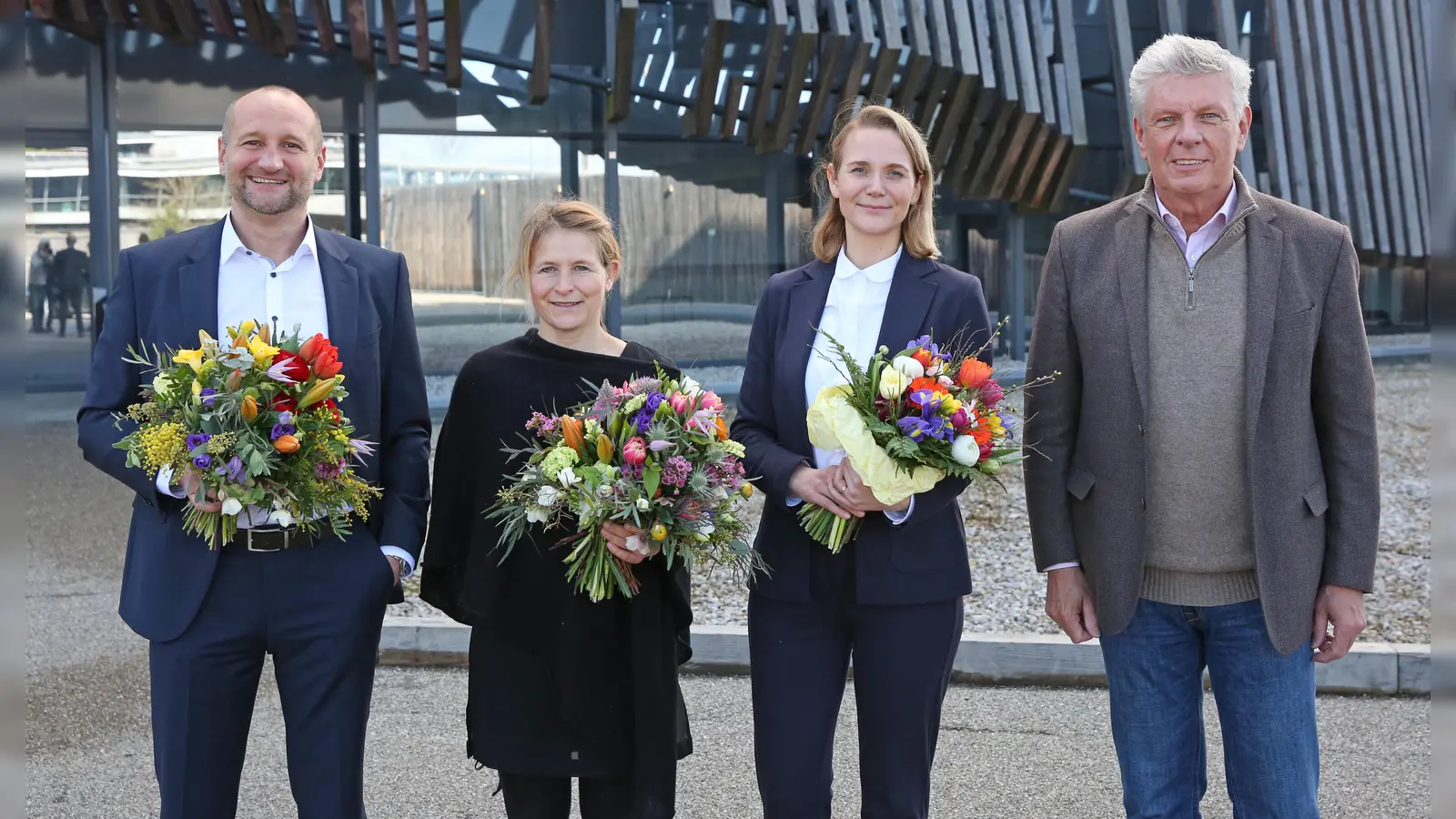 Münchens Oberbürgermeister Dieter Reiter (rechts) mit den frisch gewählten Referenten Andreas Mickisch, Dorothee Schiwy und Hanna Sammüller-Gradl (von links). (Foto: Michael Nagy/Presseamt)