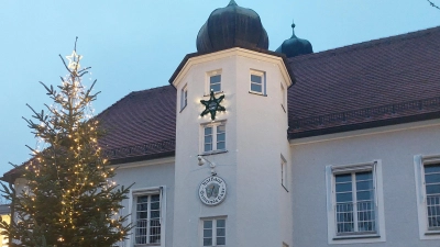 Ein schönes Weihnachtsgeschenk: Die Gemeinde Haar bekommt vom Freistaat Bayern eine Schlüsselzuweisung in Höhe von 10.857.164 Euro. (Foto: bas)