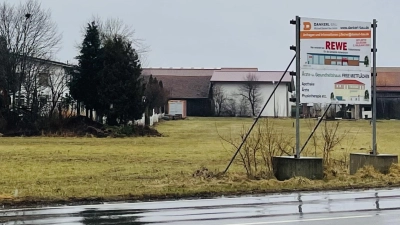 Jetzt wird&#39;s ernst, der Bau des lang ersehnten Supermarktes soll noch in diesem Jahr starten.  (Foto: hw)