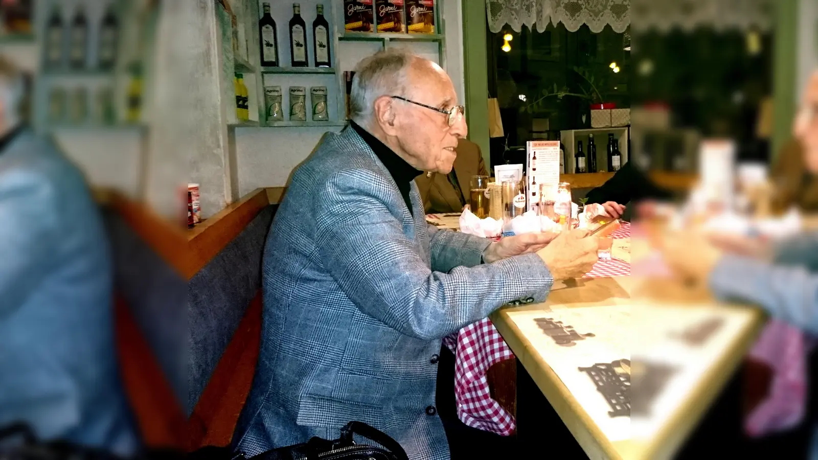 Friedrich Zäh vom Schachclub Kirchseeon feierte im Dezember seinen 90. Geburtstag (Foto: privat )