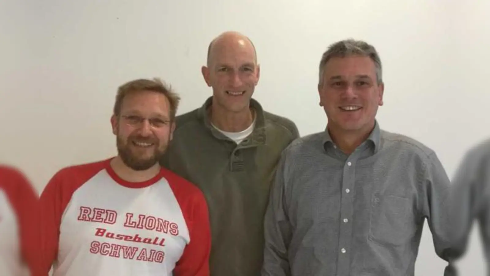 Thomas Mann, Rainer Singvogel und Martin Hillebrand (v. li.) werden auch in den kommenden zwei Jahren die Red Lions leiten.  (Foto: Verein)