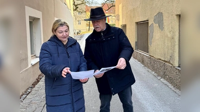 Prof. Martina Gastl (Leiterin des Forschungszentrums Weihenstephan für Brau- und Lebensmittelqualität) und MdL Benno Zierer. (Foto: Raith)