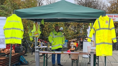 Die Unterhachinger Schulweghelfer suchen dringend nach Unterstützung. (Foto: Schmitt)