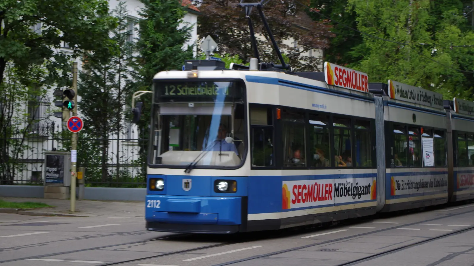 Der Bezirksausschuss macht sich für den Einsatz vollklimatisierter Tramwagen u.a. auf der Linie 12 Richtung Scheidplatz stark. (Foto: Beatrix Köber)