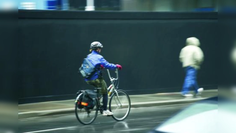 Die Stadtratsfraktion Bündnis 90/Die Grünen-rosa liste fordert unter anderem eine rege öffentliche Diskussion zur Radverkehrsförderung. (Foto: photos.com)