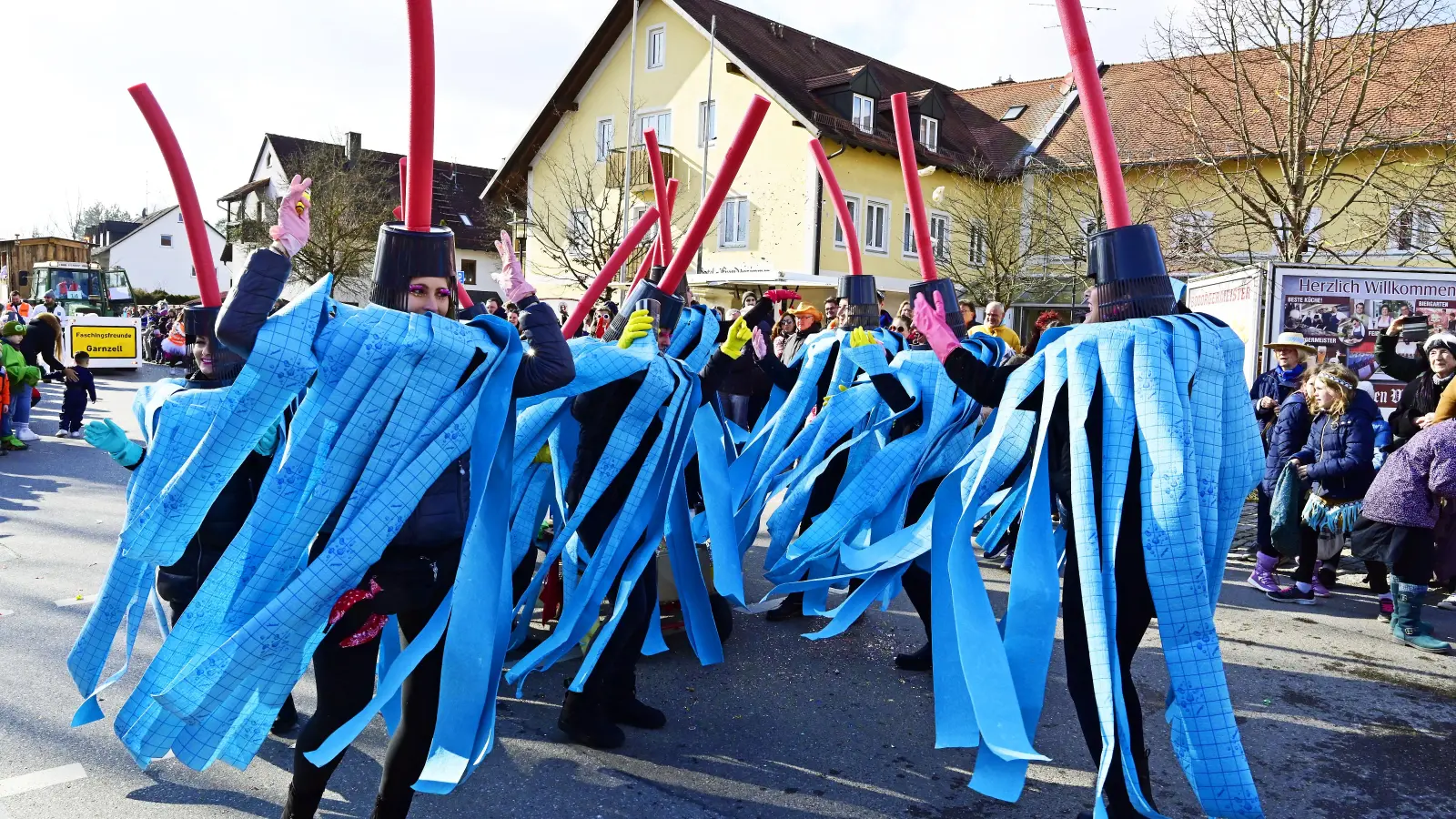 Die Kreativität beim Umzug war groß. (Foto: lex)