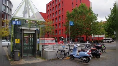 Im Kreuzungsbereich von Heimeranstraße / Franziska-Bilek-Weg soll nächstes Jahr ein Trinkwasserbrunnen errichtet und in Betrieb genommen werden. (Foto: Beatrix Köber)