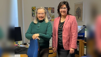 Irene Kienmüller und die neue Rothenanger-Stiftungsvorsitzende, Karin de la Mora-Orlowski (v.l.), freuen sich über weitere Mitstreiter. (Foto: hw)