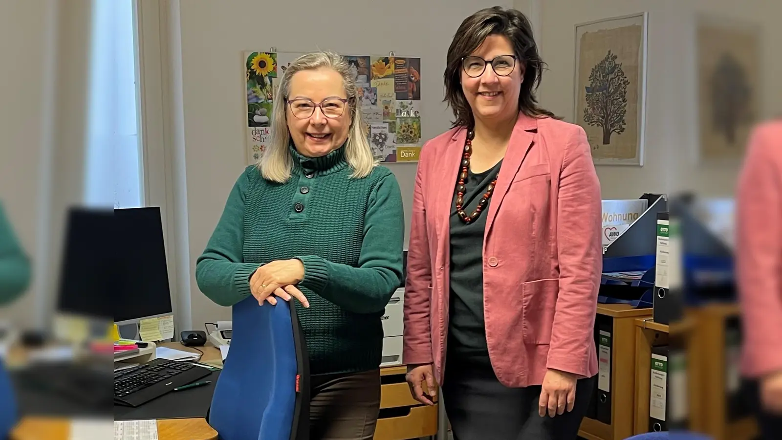 Irene Kienmüller und die neue Rothenanger-Stiftungsvorsitzende, Karin de la Mora-Orlowski (v.l.), freuen sich über weitere Mitstreiter. (Foto: hw)