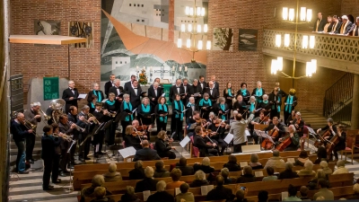 Instrumental-Ensemble, Bläser, Kantorei: Zum Sommerkonzert präsentiert die evangelische Andreaskirche ihre kirchenmusikalische Vielfalt.  (Foto: Köfferlein)