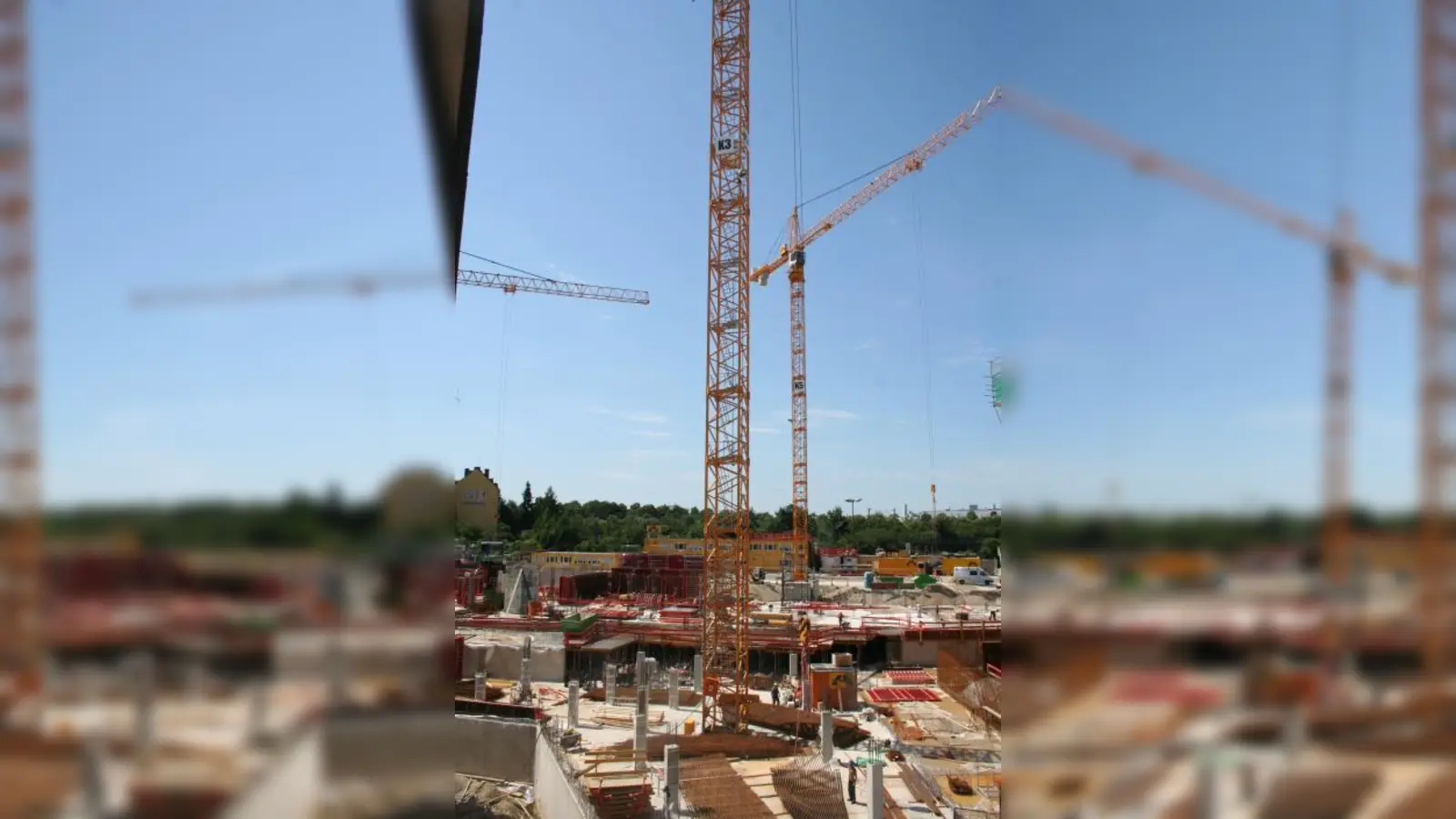 Die Anwohner der Ganghofer- und Ridlerstraße leben unter einer Glocke aus Lärm und Dreck. Ihre Gesundheit ist dadurch gefährdet. (Foto: tg)