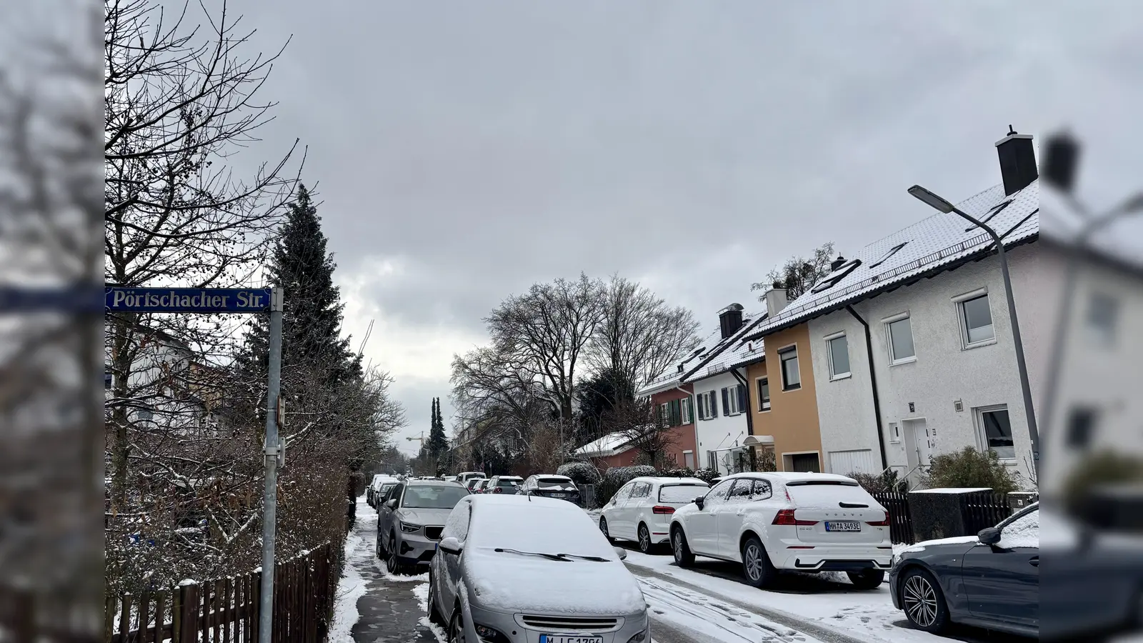 „Einhüftiges Parken” im Österreicherviertel ist bisher gängige Praxis. Die Anwohner möchten dies beibehalten. (Foto: Ulrike Seiffert)