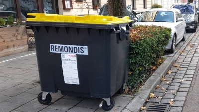 Die Wertstofftonne wie im Westend wünscht man sich auch im Nachbarbezirk Neuhausen-Nymphenburg. Einstweilen wäre man auch mit längeren Einwurfzeiten an den Wertstoffcontainern zufrieden. (Foto: Beatrix Köber)