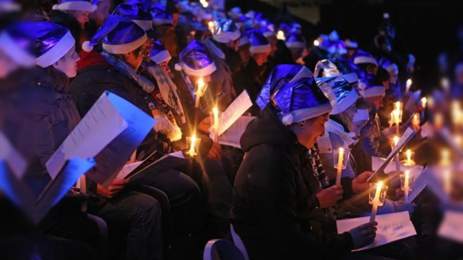 Zauberhafte Atmosphäre: Giesinger Adventssingen.  (Foto: A. Wild)