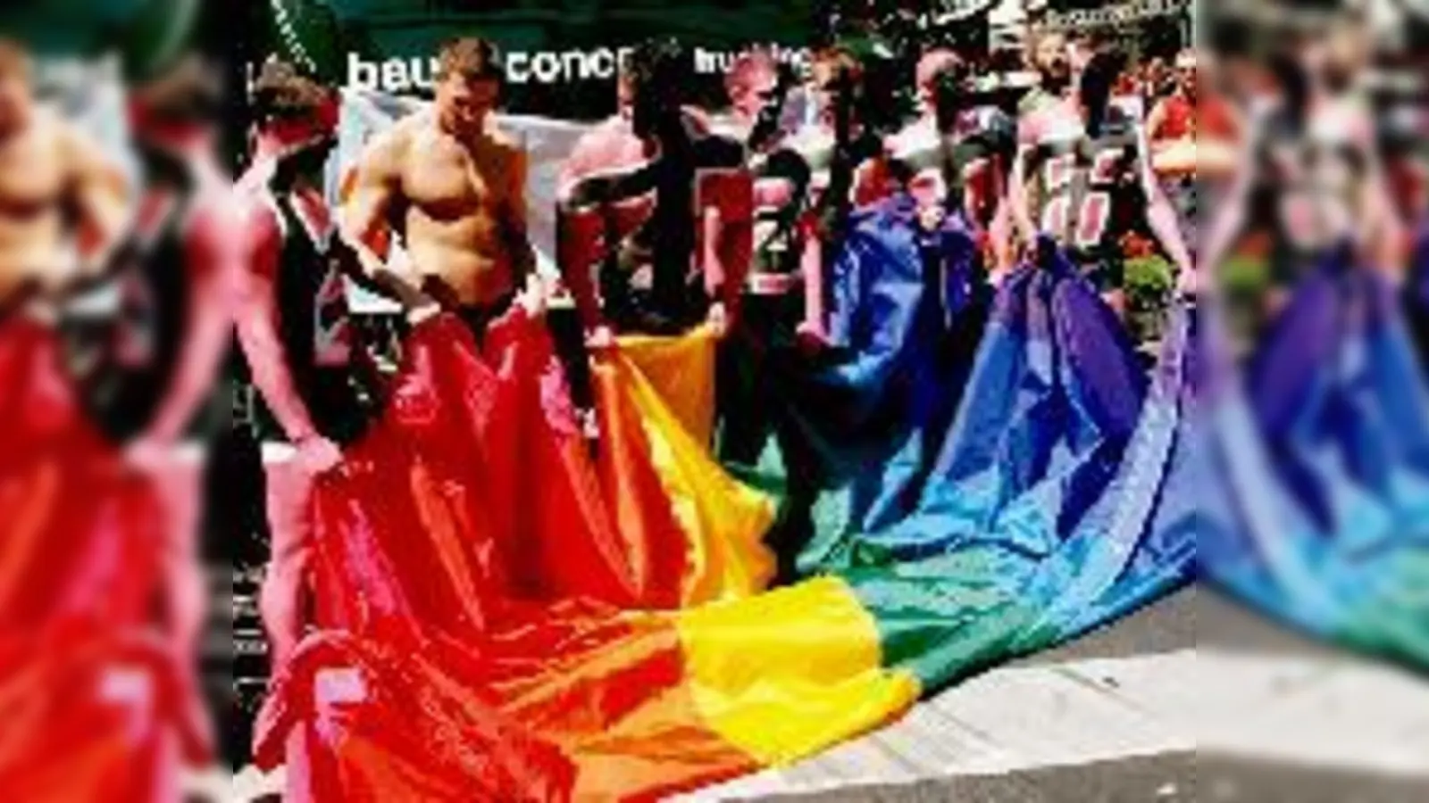 Der Regenbogen als  (Foto: Einige Münchner kommen immer noch nicht mit Schwulen und Lesben zurecht, ergab eine Umfrage der Stadt.)