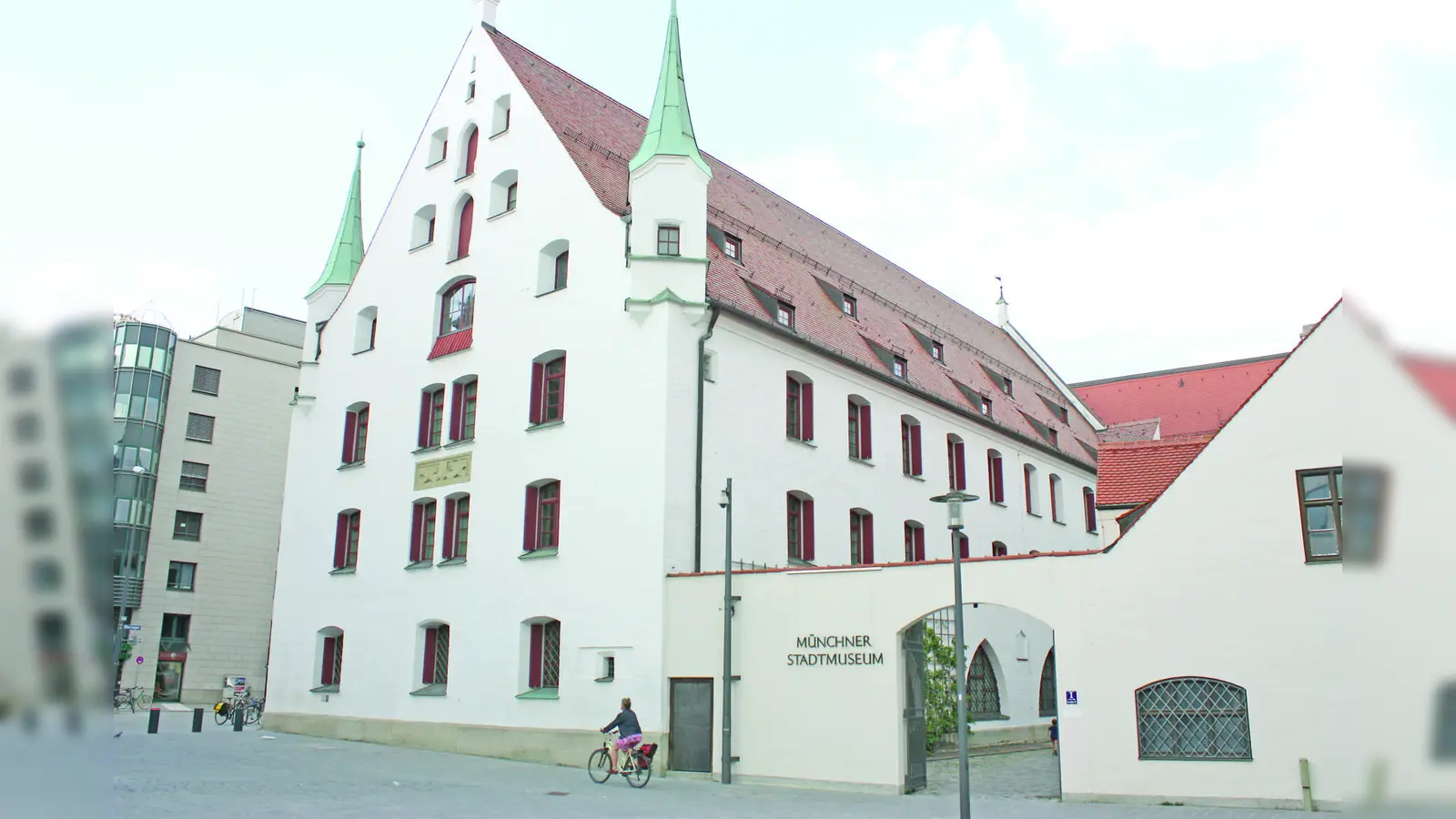 Das Münchner Stadtmuseum wird zurzeit generalsaniert. Wie die Pläne für seine Zukunft aussehen, erfährt man bei einer Info-Tour. (Foto: job)