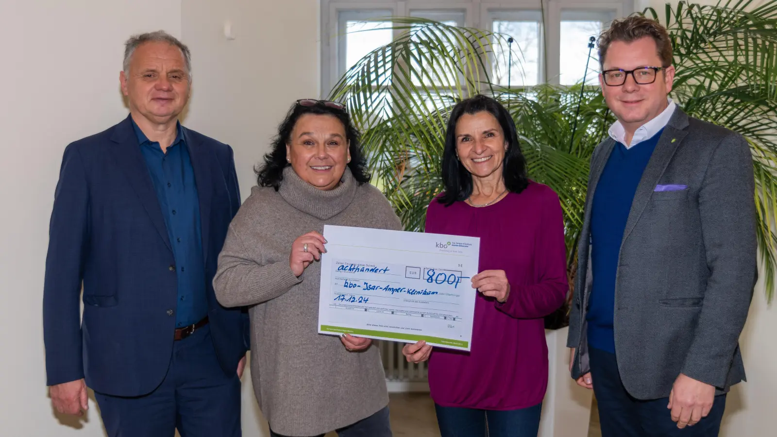 Von links: Peter Brieger, Brigitta Wermuth, Ellen Schwarz und Nicolas von Oppen. (Foto: kbo-Isar-Amper-Klinikum)