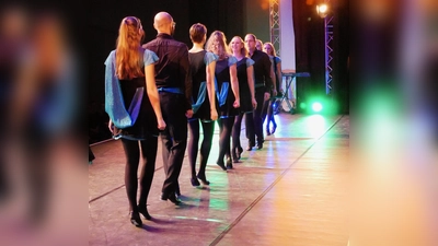 Die Emerald Dancers können eine langjährige Bühnenerfahrung vorweisen. (Foto: Barbara van Deun)