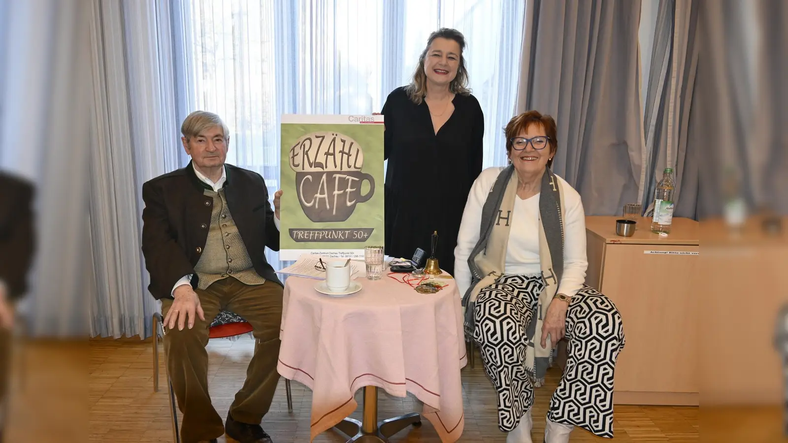 Alfons Vogelmeier , Moderator des Erzählcafés, Alexandra Schäfer vom Treffpunkt 50+ Dachau, und Waltraud Lucic. (Foto: Caritas Dachau)