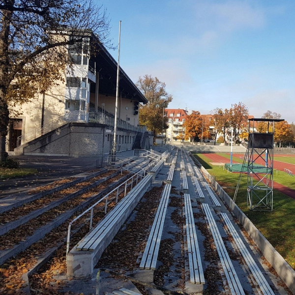 Das Dantestadion feiert sein Comeback als Fußballstadion: Im August sind hier zwei Heimspiele des Regionalligisten Türkgücü München angesetzt. (Foto: bas)