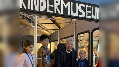 OB Dieter Reiter eröffnete mit zahlreichen Kindern kürzlich das neue Kindermuseum München. (Foto: hw)