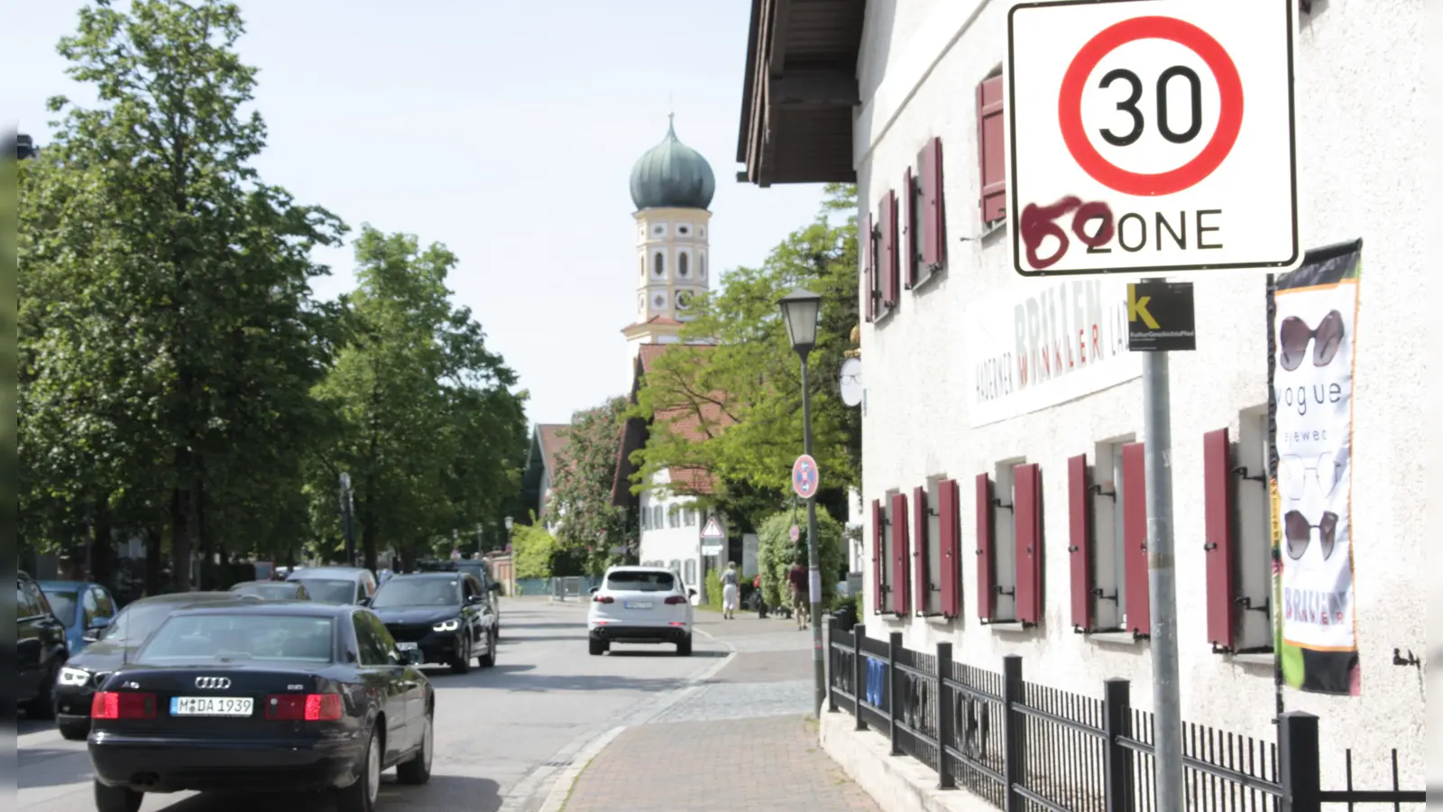 Die gesamte Heiglhofstraße ist eine Tempo-30-Zone. (Foto: job)