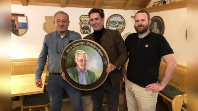 Haben beim Gedächtnisscheibe schießen die ersten Plätze belegt (von links): Josef Bock, Andreas Heltzel und Michael Schneider. (Foto: SG Hechendof Güntering)