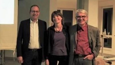 Die beiden Vorstände, Dr. Maiken Winter und Karl Mehl, zusammen mit Bürgermeister Martin Höck (links), der die Gäste begrüßte. (Foto: Helena Winter)