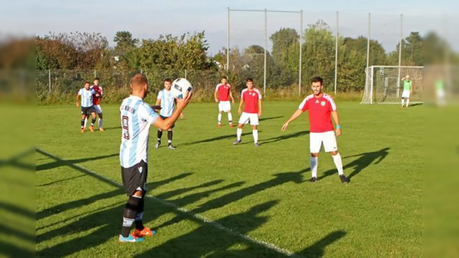 Spielbestimmend: Die Amateur-Löwen beim SV Planegg-Krailling II.  (Foto: A. Seeler)