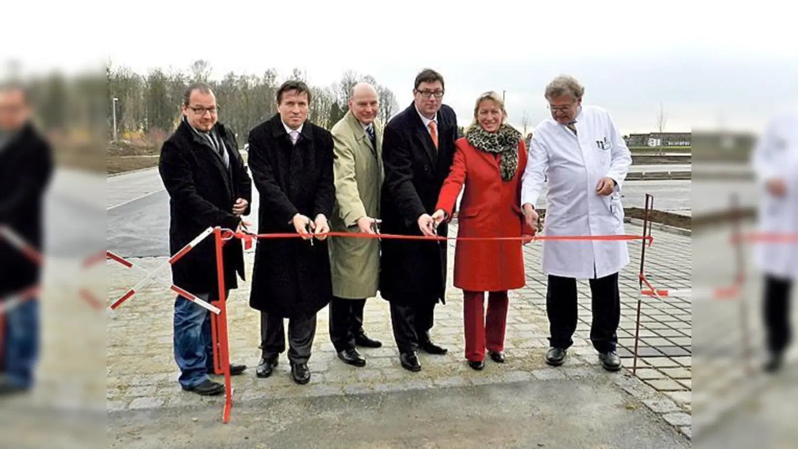 Günther Theil (Ingenieur, Planer), Max Gotz (1. Bürgermeister Stadt Erding, stv. Landrat), Sándor Mohácsi (Vorstand), Martin Bayerstorfer (Landrat), Gudrun Leifried (stv. Pflegedirektorin), Prof. Dr. Hans Peter Emslander (Ärztl. Direktor).  (F.: KKH-Erding)