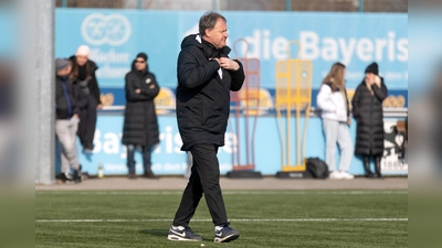 Zufrieden: U21-Trainer Frank Schmöller. (Foto: Anne Wild)