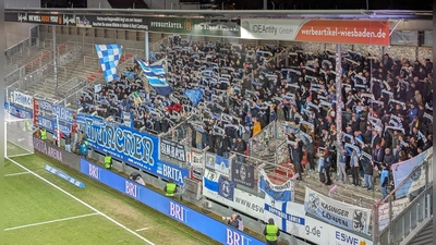 Reisefreudige Giesinger: Gästeblock in Wiesbaden.  (Foto: M. Forster)