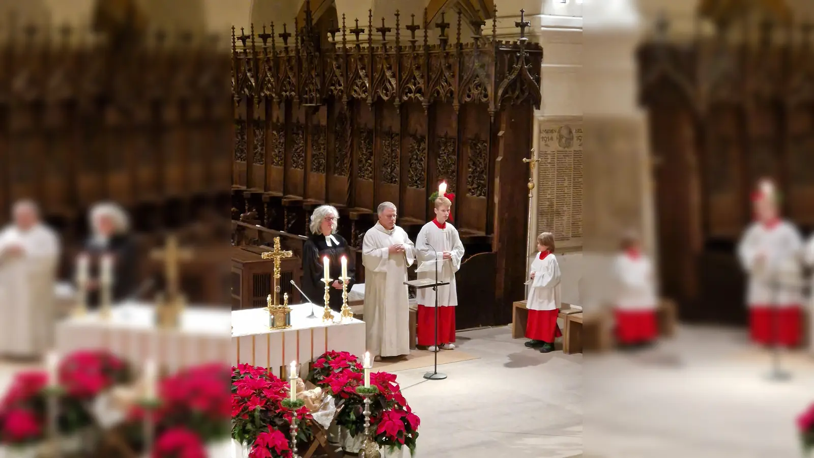 Anfang und Abschied unter Gottes Segen stellen, lautete das Motto der Jahresschlussandacht. (Foto: Markus John)