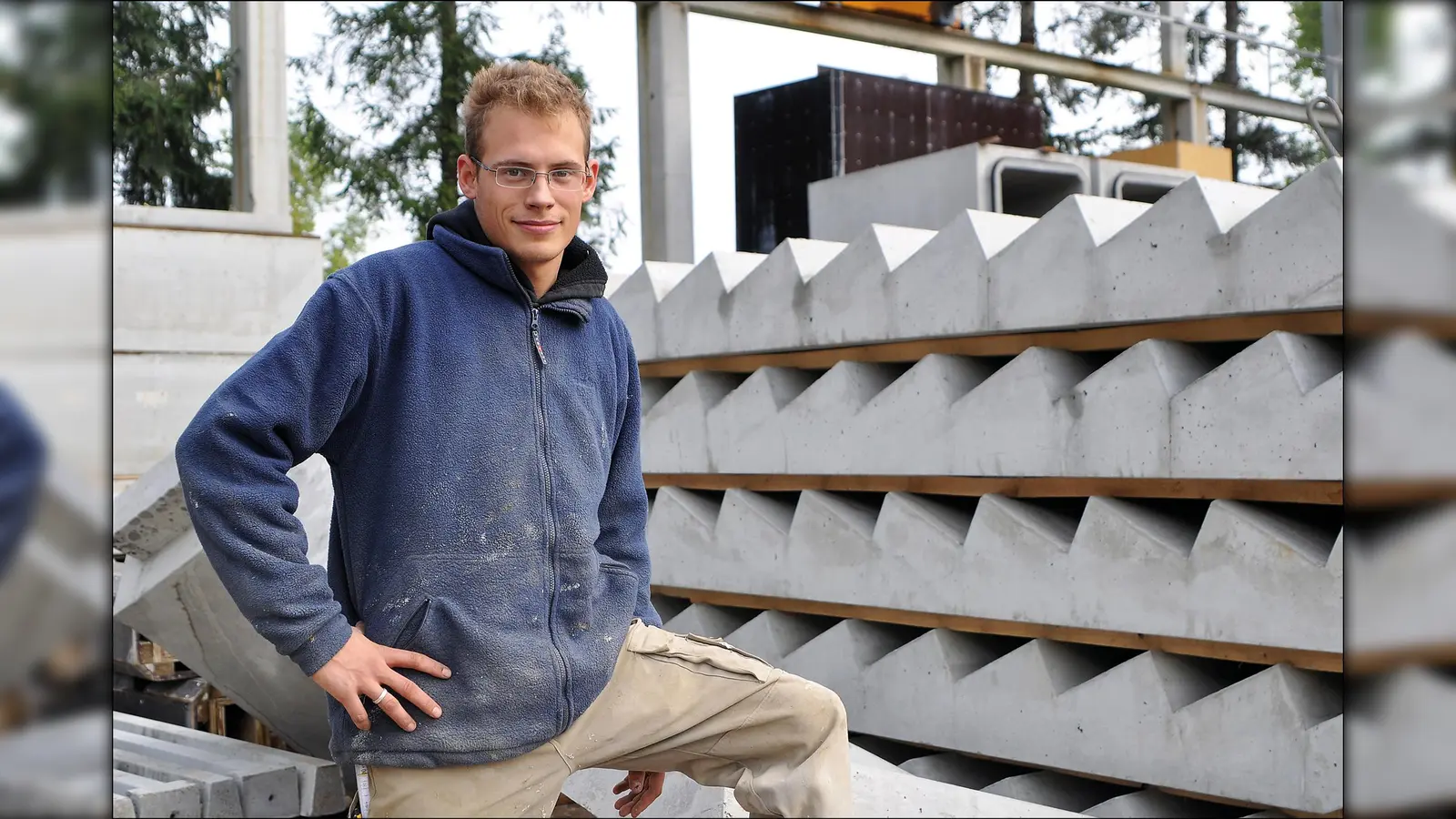 Am Ende der Ausbildung zum Betonfertigteilbauer stellen die gesuchten Spezialisten langlebige Fertigteile her, auf die im Baubereich heute nicht mehr verzichtet werden kann. Rohre, Wände, Treppen oder andere Bauteile werden mit Hilfe spezieller Schalungen vorproduziert und im richtigen Moment auf die Baustelle geliefert. (Foto: betonbild.org/txn)