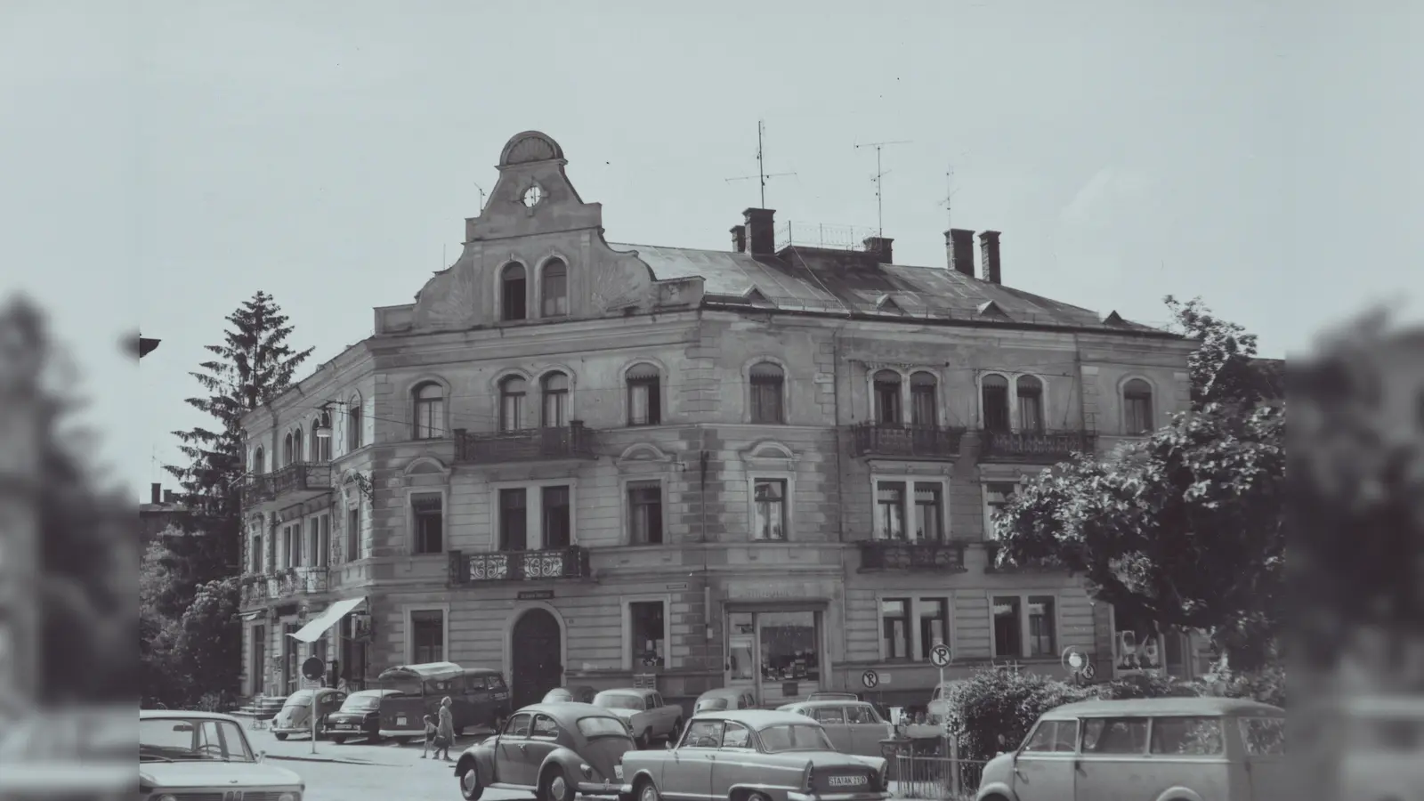 Wo könnte dieses Gebäude gestanden haben? In der historischen Schnitzeljagd des Stadtarchivs Starnberg gibt es die Antwort.  (Foto: Stadtarchiv Starnberg)