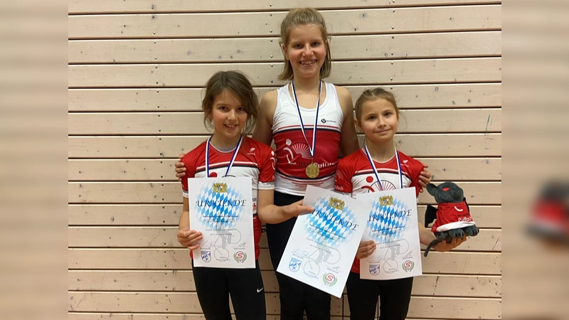 Emma Gailing, Theresa Demmeler und Mariia Haiko (von links). (Foto: Kathi Hupfauer)