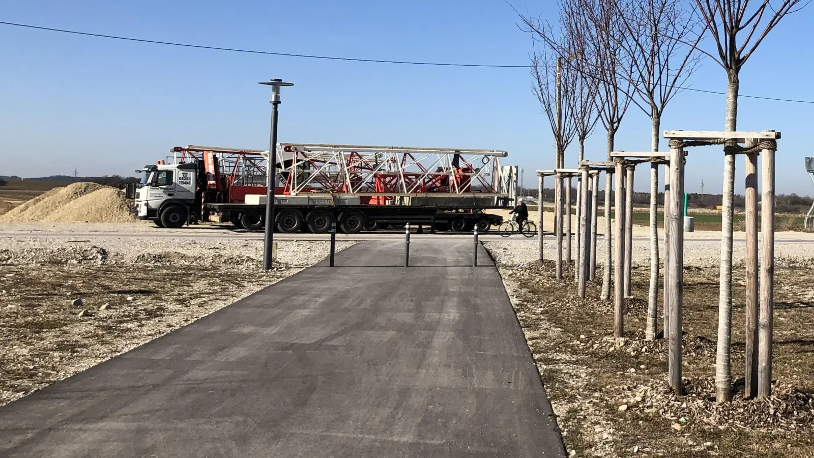 Noch sind viele Straßen in Freiham erst im Entstehen, doch das wird sich mit der Besiedelung des Quartiers ändern.  (Foto: pst)