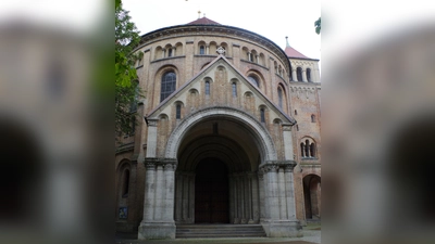 Absolventen der der Hochschule für Musik und Theater München sind am Valentinstag mit einem Chorkonzert zu Gast in St. Rupert. (Foto: Beatrix Köber)